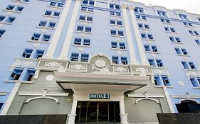 โรงแรม 81 พรีเมียร์ สตาร์